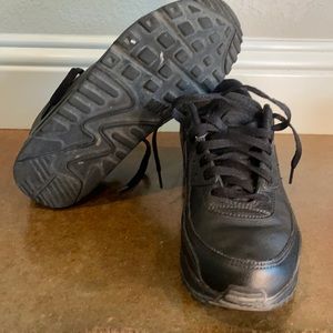 Nike AirMax size 9 color black